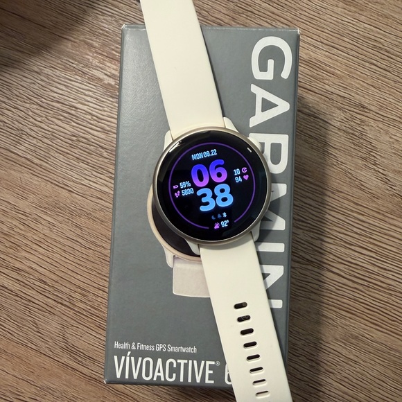 Garmin Vívoactive 6 - Picture 1 of 5